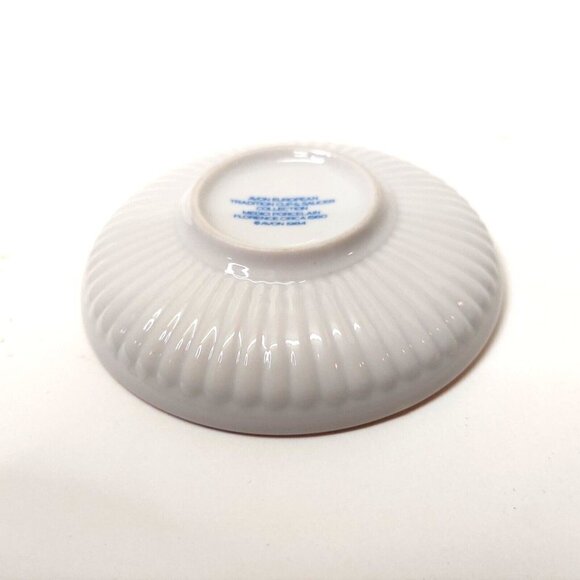 VTG 1984 Avon European Tradition Miniature Cup & Saucer Set Medici Porcelain - Picture 9 of 13